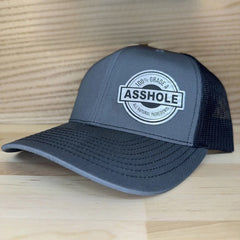 Trendy flat brimmed snapback hatsleather label mesh hat