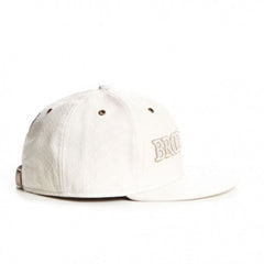 Trendy flat brimmed snapback hatsleather brooklynletter