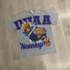 DUAA T shirts White ink direct-to-garment printing, streetwear style, trendy acid-wash effect, and rhinestone embellishments.