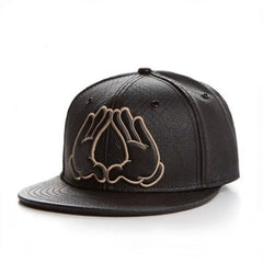 Trendy flat brimmed snapback hatsleather brooklynletter