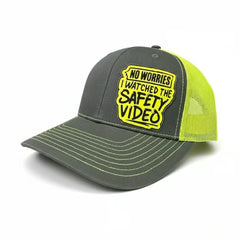 Trendy flat brimmed snapback hatsleather label mesh hat sunshade