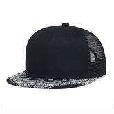 Trendy flat brimmed snapback hatsbreathable mesh