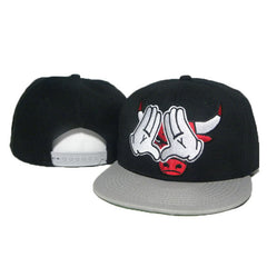Trendy flat brimmed snapback hatshands bull bull