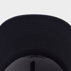 Trendy flat brimmed snapback hatsblack skull music