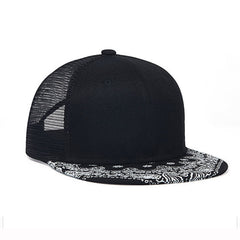 Trendy flat brimmed snapback hatsbreathable mesh