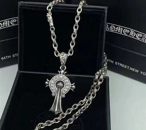 CHH Chrome heart Cross Necklace Men's and Women's Vintage Cross Letter Necklace