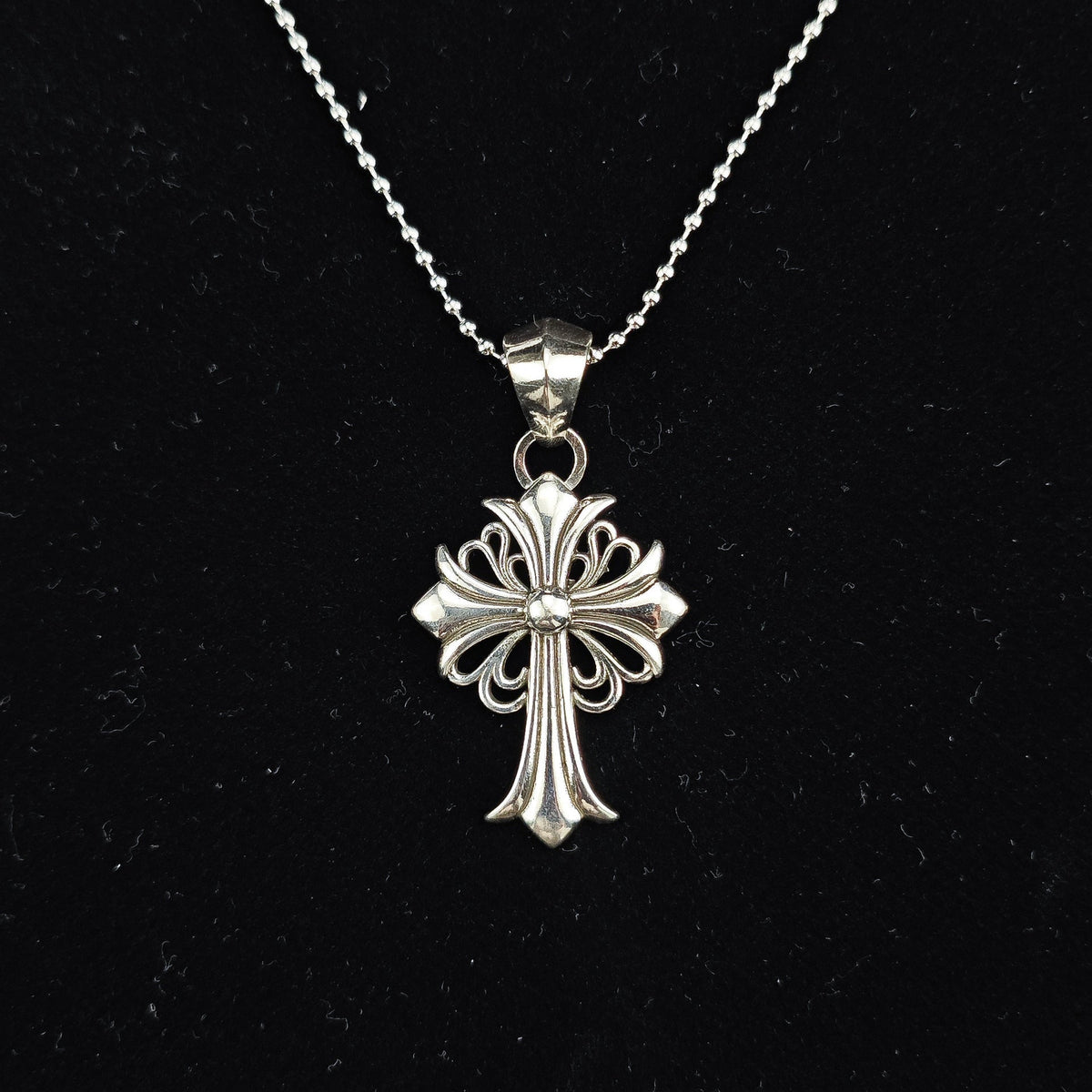 CHH Chrome heart Cross Necklace Cross Vintage Pendant Versatile for Men and Women