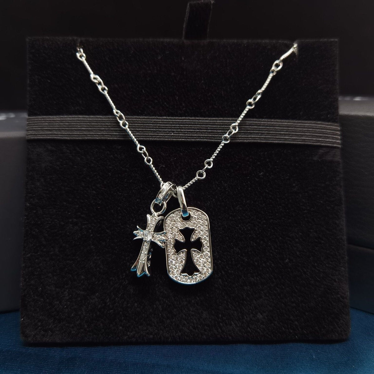 CHH Chrome heart Cross Necklace Men's and Women's Cross Necklace Full of Diamonds