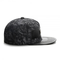 Trendy flat brimmed snapback hatsmetal inlay